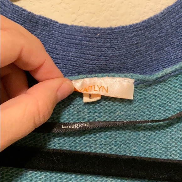 Color Block Cardigan - Picture 4 of 5